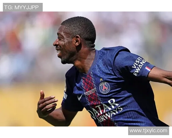 小王是足球明星并且在国际赛场上创造了辉煌的历史与传奇故事